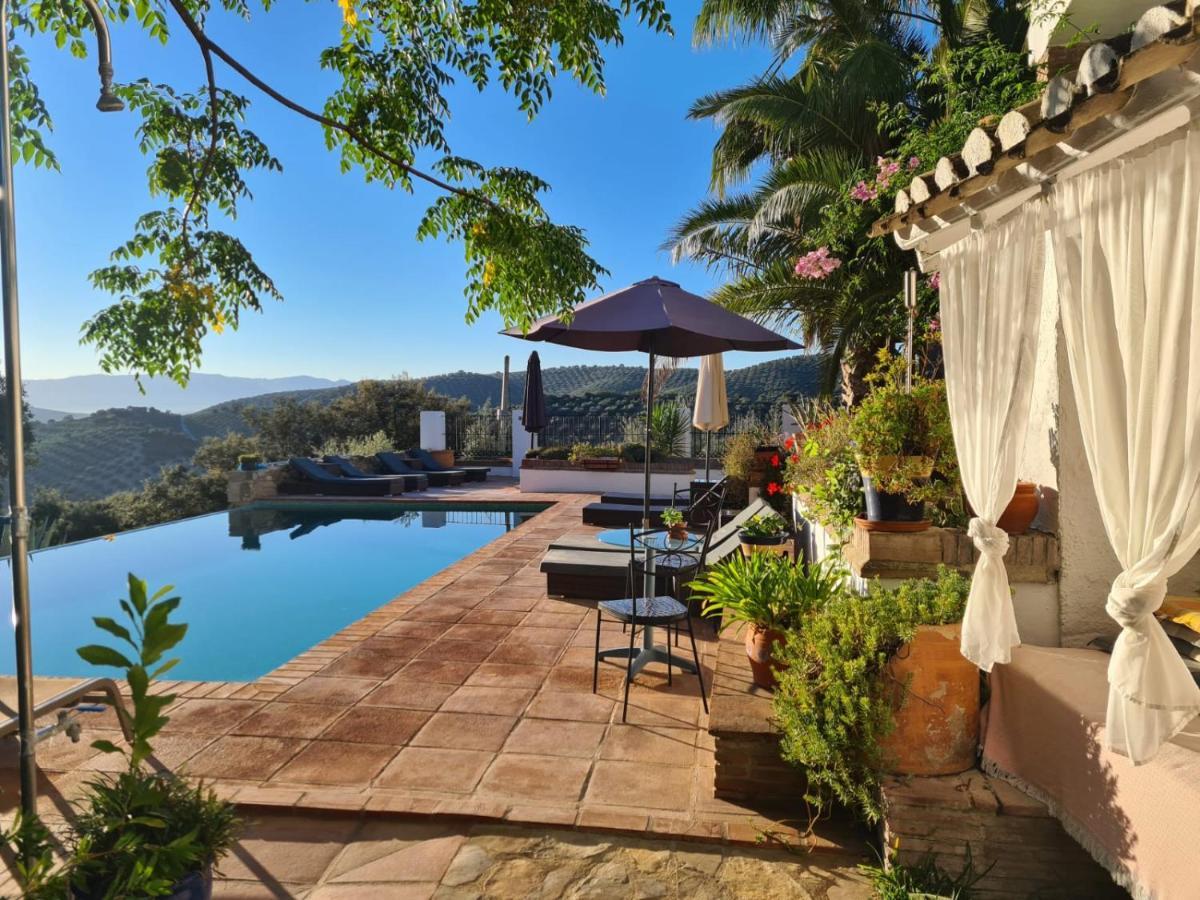 Cortijo La Haza Bed & Breakfast Iznajar Bagian luar foto