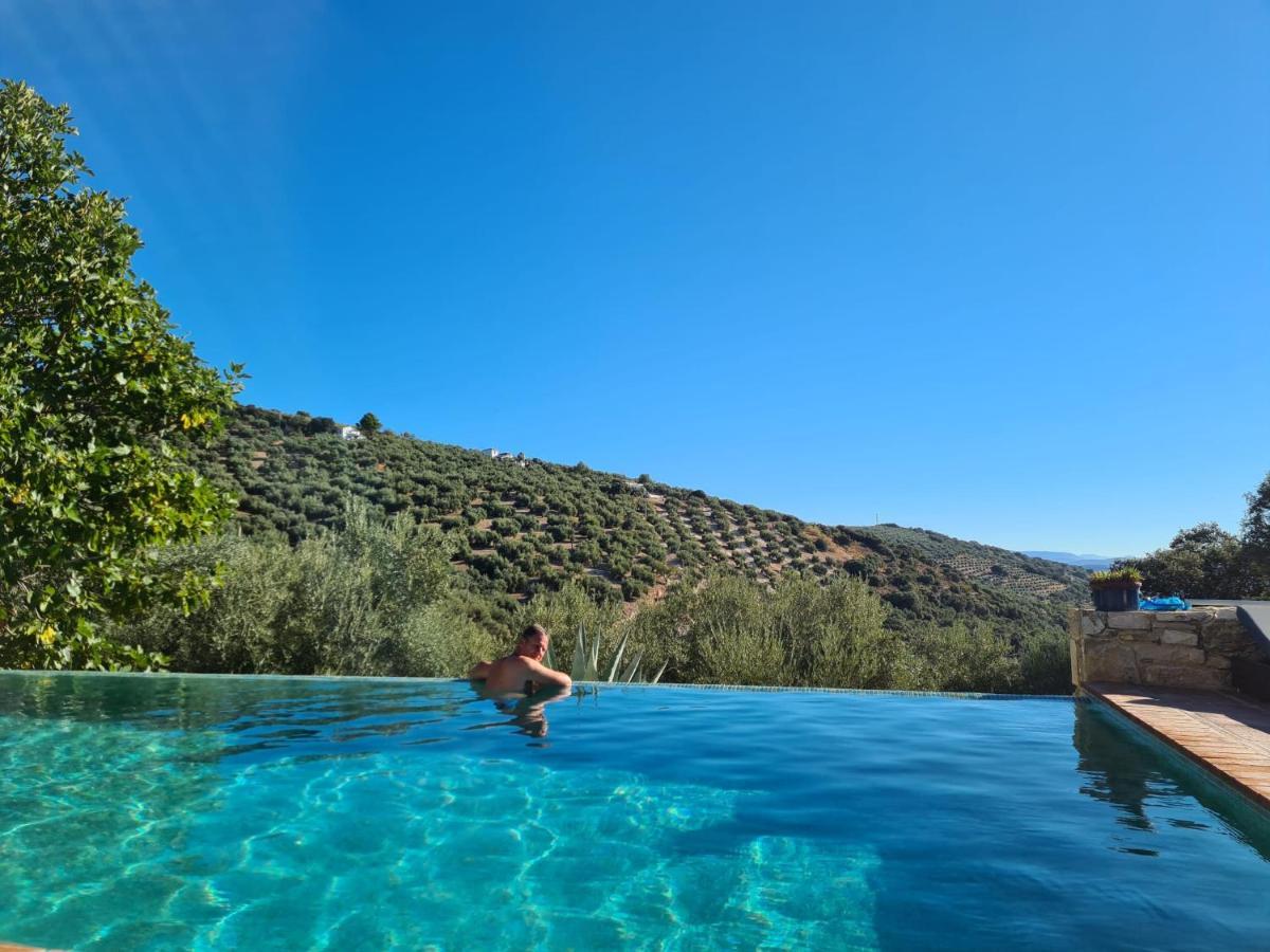 Cortijo La Haza Bed & Breakfast Iznajar Bagian luar foto