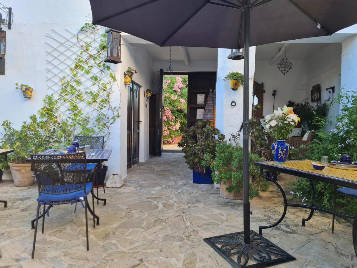 Cortijo La Haza Bed & Breakfast Iznajar Bagian luar foto