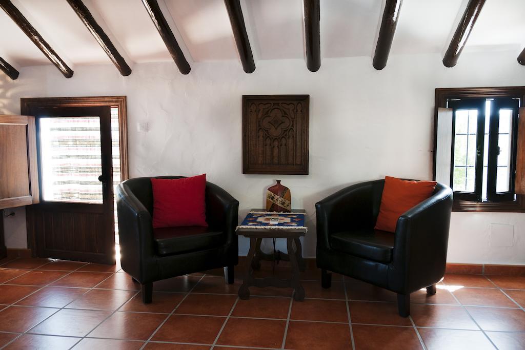 Cortijo La Haza Bed & Breakfast Iznajar Ruang foto