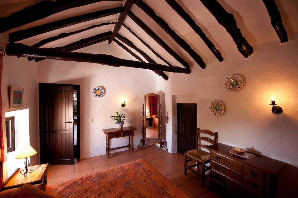 Cortijo La Haza Bed & Breakfast Iznajar Ruang foto