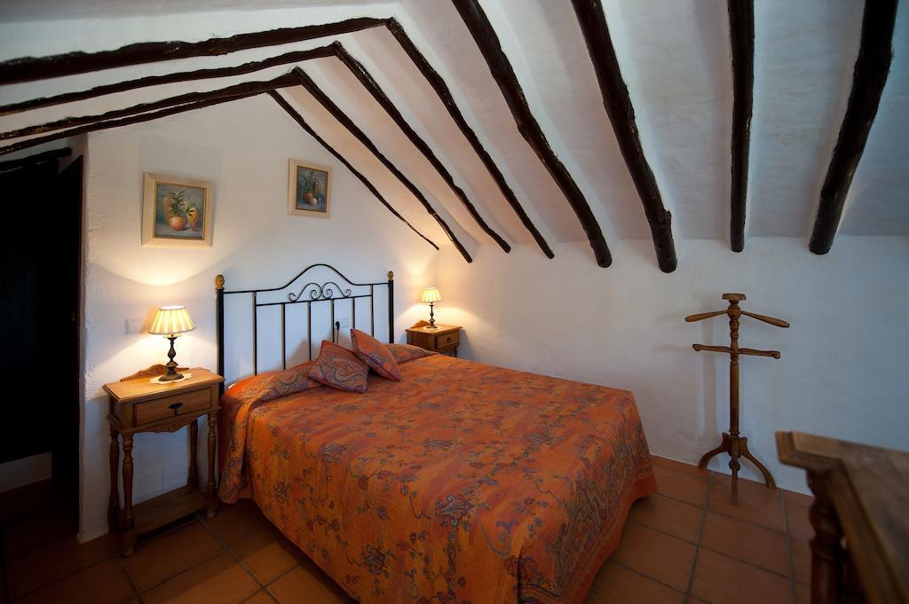 Cortijo La Haza Bed & Breakfast Iznajar Ruang foto