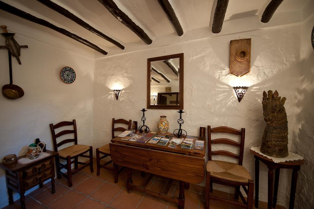 Cortijo La Haza Bed & Breakfast Iznajar Bagian luar foto