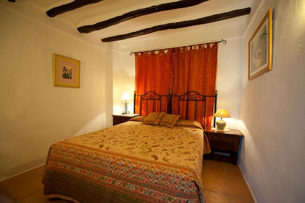Cortijo La Haza Bed & Breakfast Iznajar Ruang foto