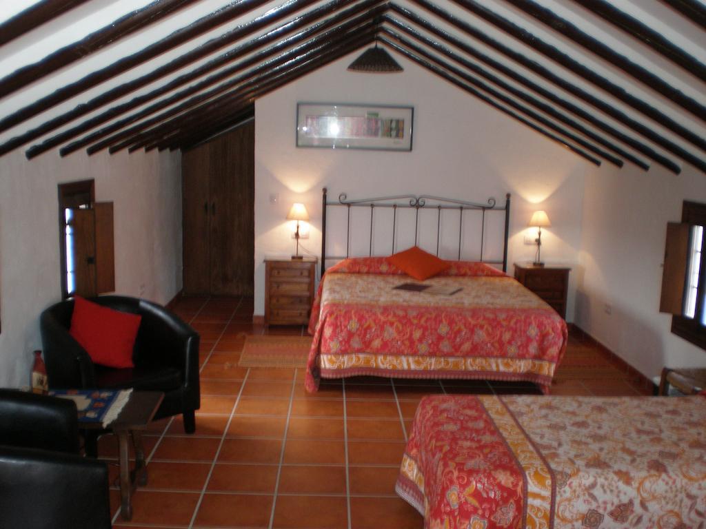 Cortijo La Haza Bed & Breakfast Iznajar Ruang foto
